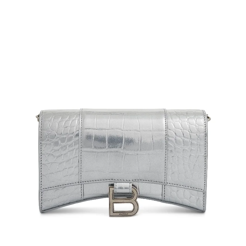 women's wallet with classic style -Hourglass Wallet On Chain in Silver