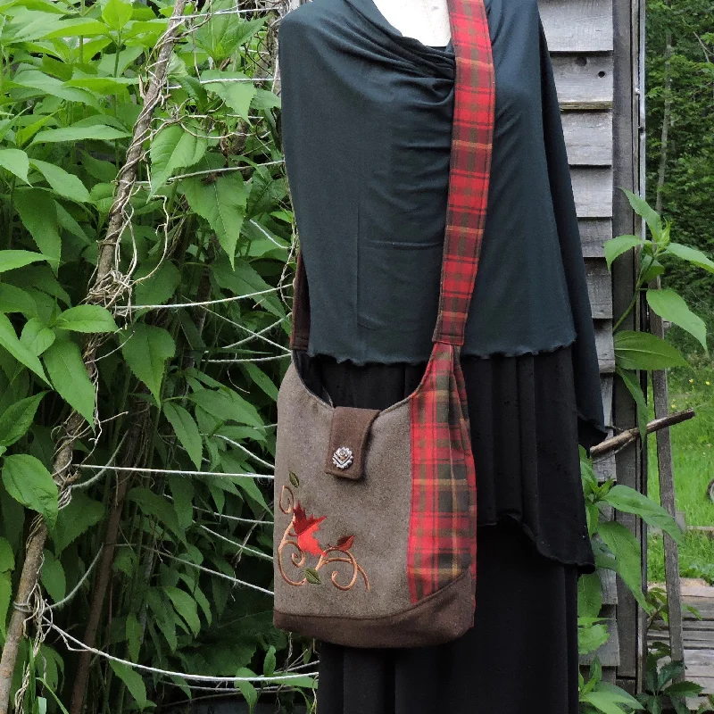 women's dumpling bag with color-blocked straps -Celtic Hobo Bag