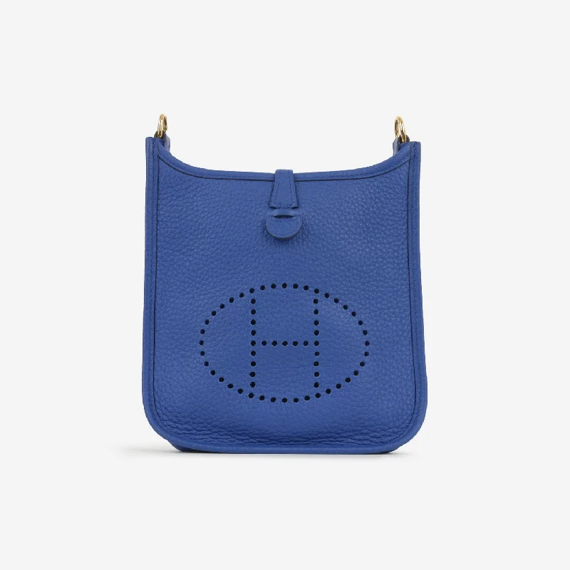 women's handbag with woven leather accents -Hermès Hermès - Evelyne TPM - Bleu Royal Clemence GHW - 2023 - Pre-Loved