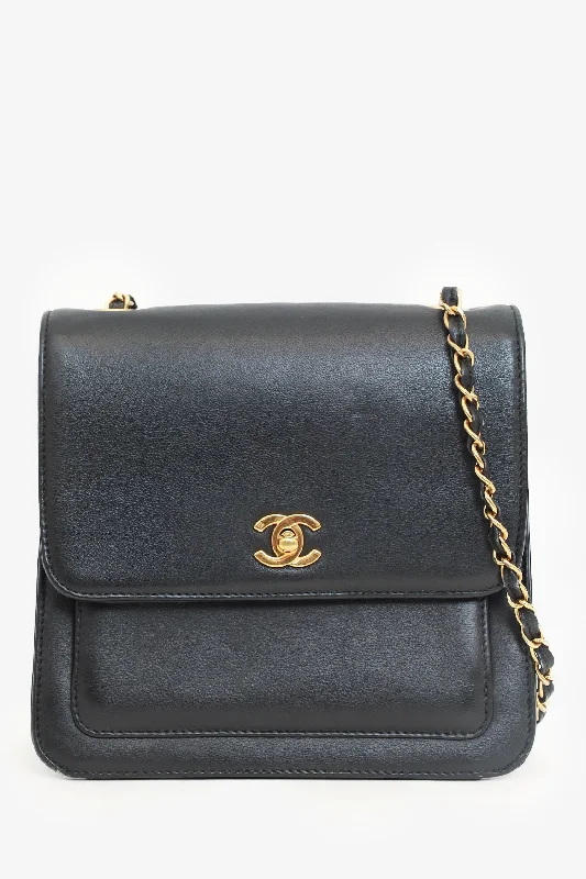 women's handbag with bold strap details -Pre-Loved Chanel™ 1997-99 Black Leather Single Chain Flap Bag