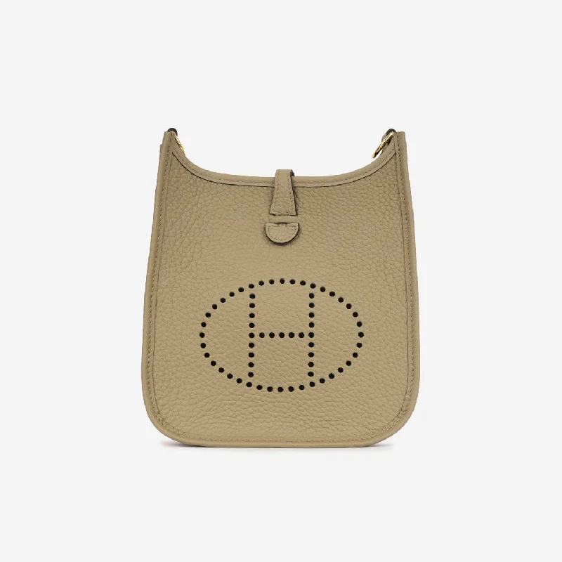 women's handbag with simple yet sophisticated closure -Hermès Hermès - Evelyne TPM - Beige Marfa Clemence GHW - 2024 - Brand New