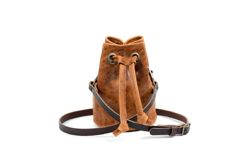 women's bucket bag for all occasions -LEATHER BUCKET BAG - SMALL - PEANUT BISON