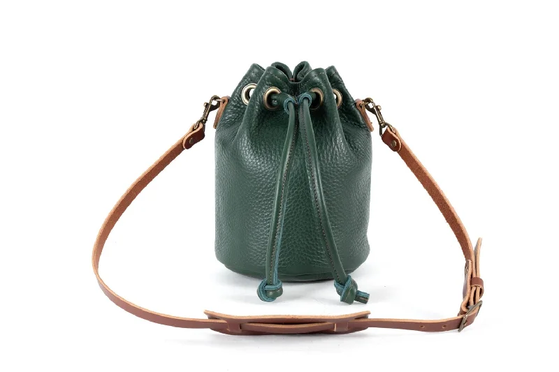 women's bucket bag with classic leather -LEATHER BUCKET BAG - MEDIUM - FOREST GREEN