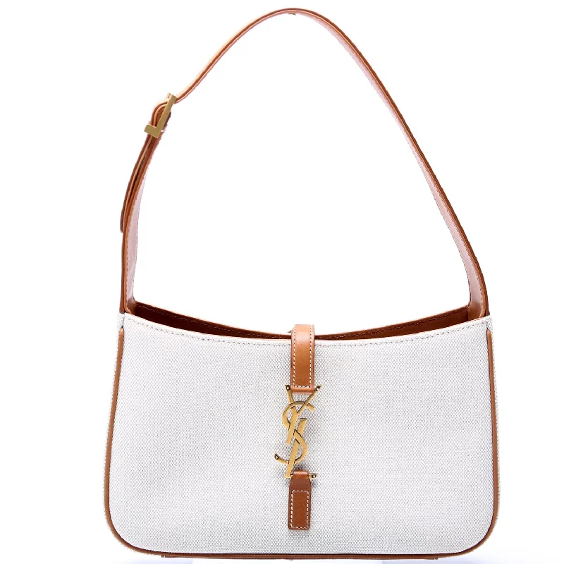 women's dumpling bag with relaxed shape -Le A   Linen Hobo