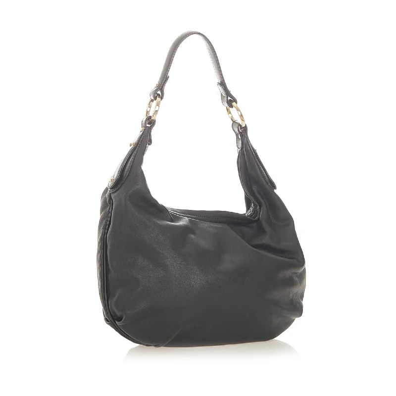 women's dumpling bag with modern elegance -Fendi Leather Hobo Bag (SHG-32167)