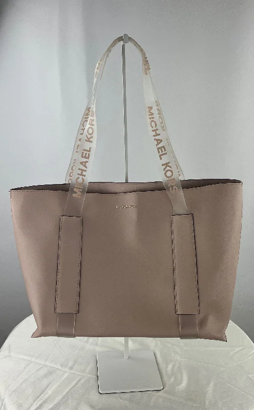 women's tote bag with luxury touch -Michael Kors Women's Blush Pink Leather Tote Handbag W/Clear Straps large NWOT